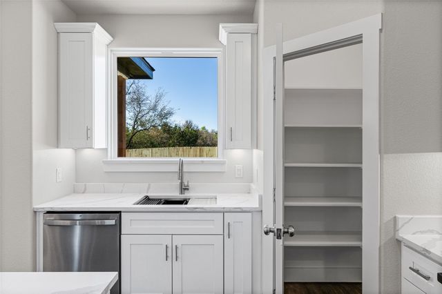 1531 Corona Drive, Granbury, TX 76048