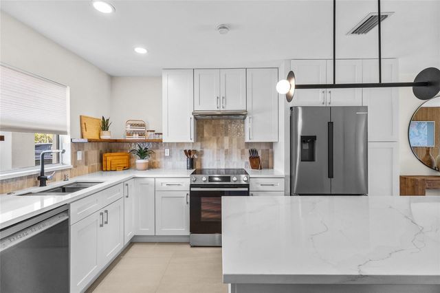 3330 GULF OF MEXICO DRIVE 107D, Longboat Key, FL 34228