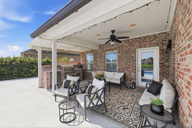 36330 Belle Savanne Ave, Geismar, LA 70734