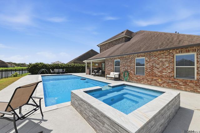 36330 Belle Savanne Ave, Geismar, LA 70734