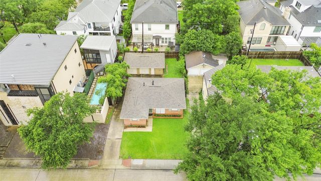 6130 Kirby Drive, Houston, TX 77005