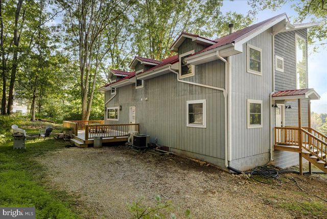 201 MEADOW LN, Lost River, WV 26810