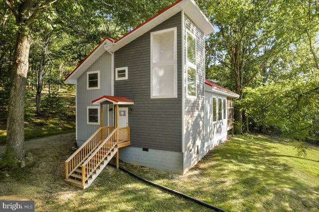 201 MEADOW LN, Lost River, WV 26810
