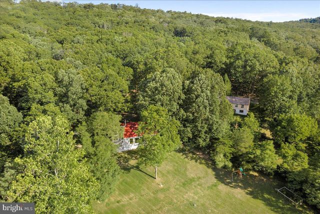 201 MEADOW LN, Lost River, WV 26810