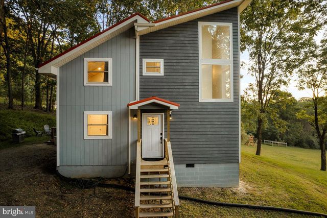 201 MEADOW LN, Lost River, WV 26810