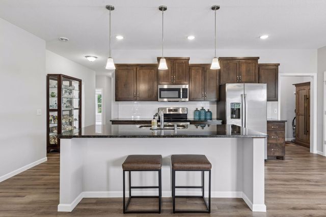 39585 Fawn Avenue, North Branch, MN 55056