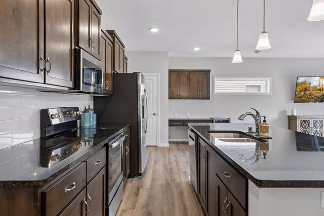 39585 Fawn Avenue, North Branch, MN 55056