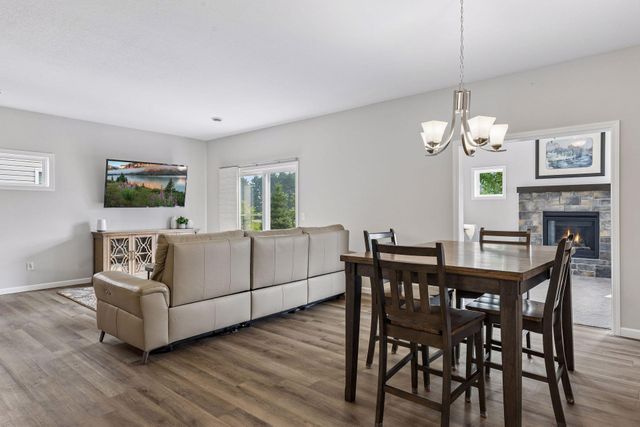 39585 Fawn Avenue, North Branch, MN 55056