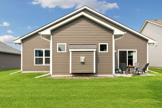 39585 Fawn Avenue, North Branch, MN 55056