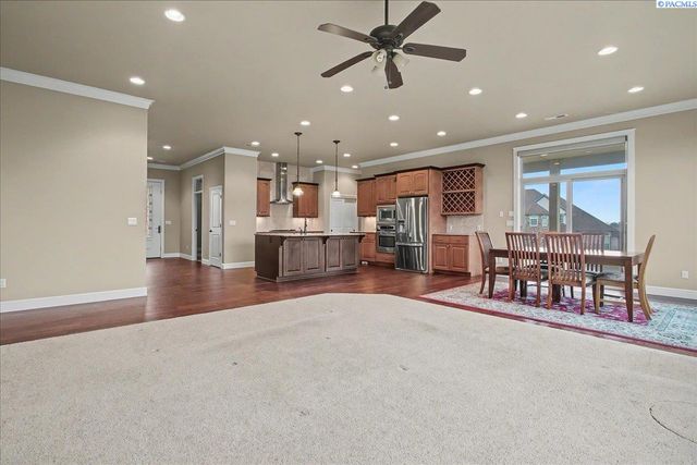 2815 Riverbend, Richland, WA 99353