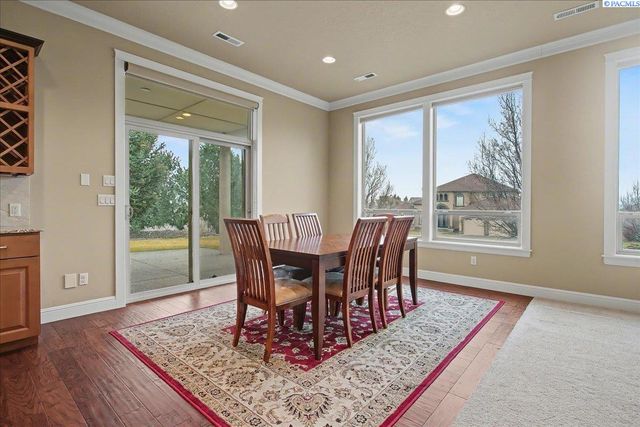 2815 Riverbend, Richland, WA 99353