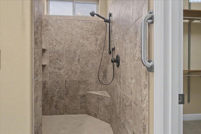 2815 Riverbend, Richland, WA 99353