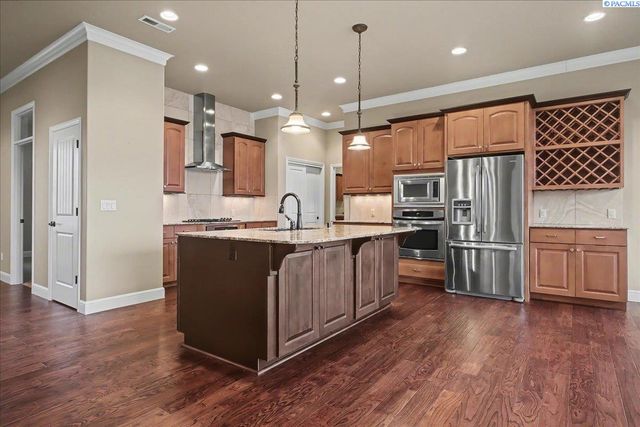 2815 Riverbend, Richland, WA 99353