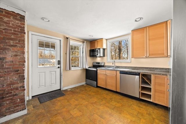 45 Dorr Street, Randolph, MA 02368