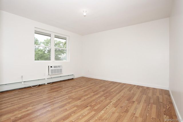 242 Kearsing Parkway F, Monsey, NY 10952