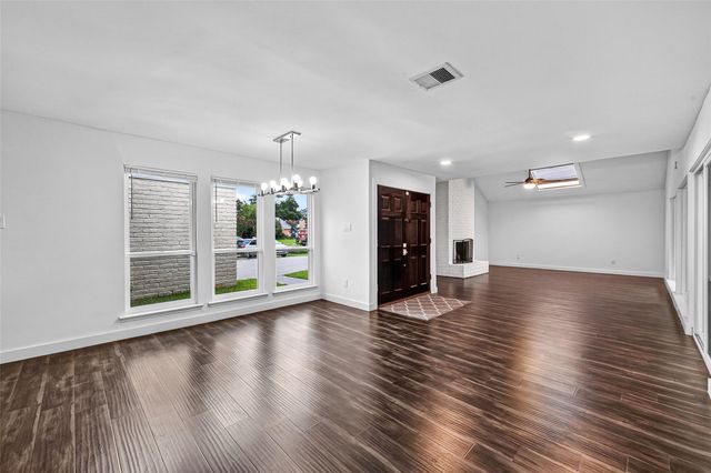 11831 Briar Forest Drive, Houston, TX 77077