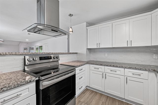 11831 Briar Forest Drive, Houston, TX 77077