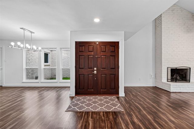 11831 Briar Forest Drive, Houston, TX 77077