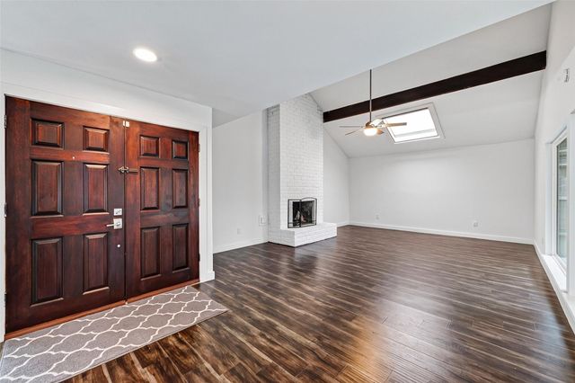 11831 Briar Forest Drive, Houston, TX 77077