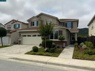 1826 Rosemary Dr, Gilroy, CA 95020