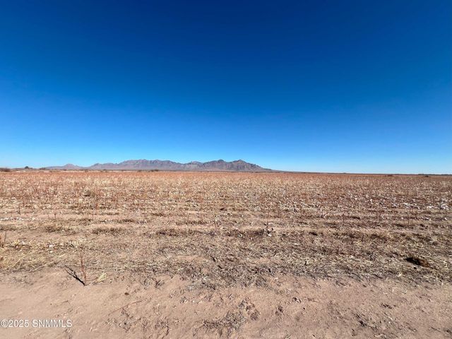 990 SW New Frontier Drive, Deming, NM 88030