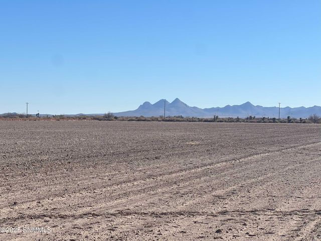 990 SW New Frontier Drive, Deming, NM 88030