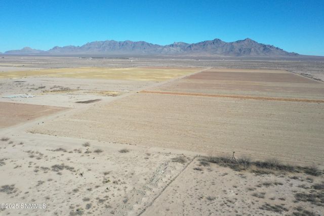 990 SW New Frontier Drive, Deming, NM 88030