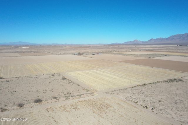 990 SW New Frontier Drive, Deming, NM 88030