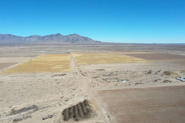 990 SW New Frontier Drive, Deming, NM 88030