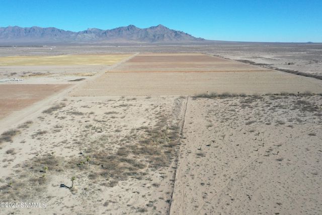 990 SW New Frontier Drive, Deming, NM 88030