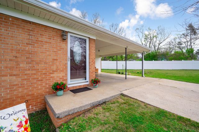 208 Million Street, Athens, TN 37303