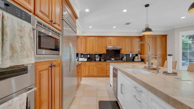 7115 Lahinch Drive, Gilroy, CA 95020