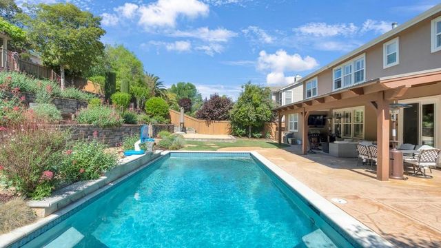 7115 Lahinch Drive, Gilroy, CA 95020