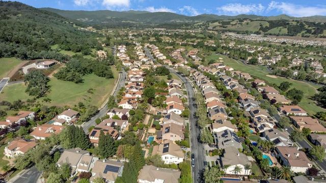 7115 Lahinch Drive, Gilroy, CA 95020
