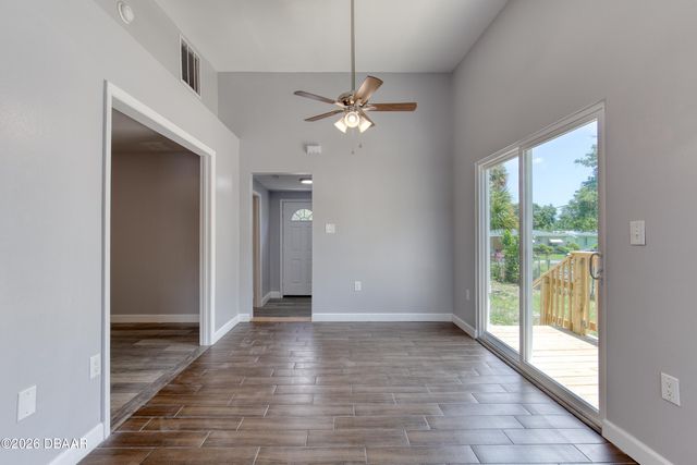 732 Avondale Avenue, Holly Hill, FL 32117