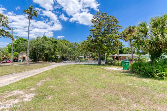 732 Avondale Avenue, Holly Hill, FL 32117