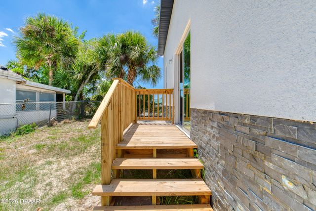 732 Avondale Avenue, Holly Hill, FL 32117