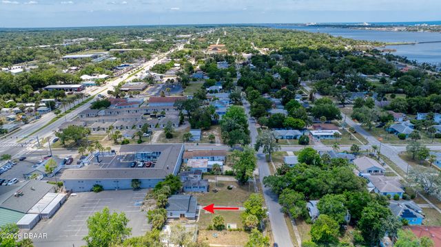 732 Avondale Avenue, Holly Hill, FL 32117