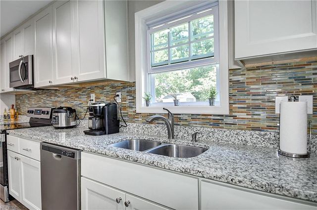 3108 Bomar DR, Chesapeake, VA 23321