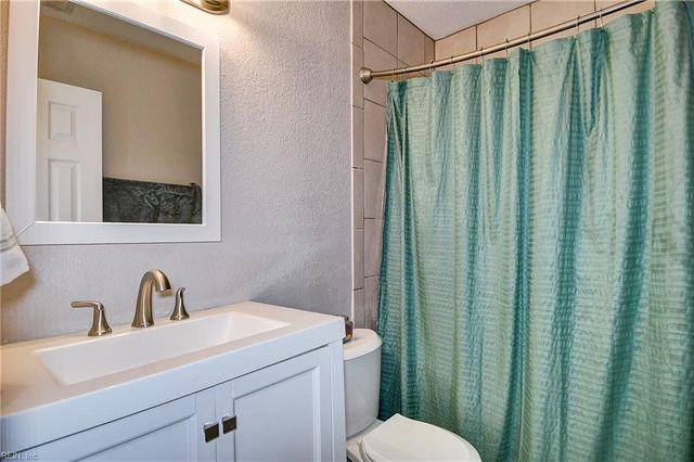 3108 Bomar DR, Chesapeake, VA 23321