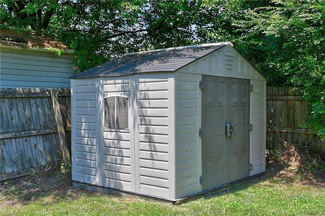 3108 Bomar DR, Chesapeake, VA 23321