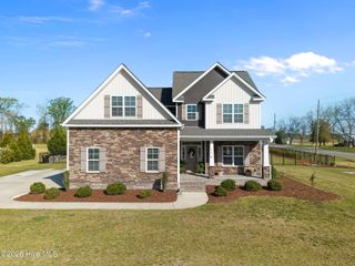 2737 Cox Farm Road, Greenville, NC 27858