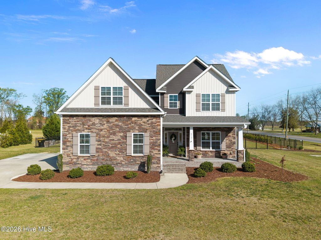 2737 Cox Farm Road, Greenville, NC 27858