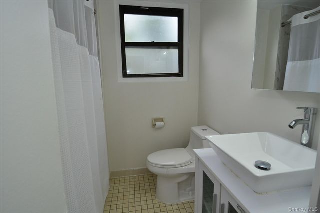 171 Pearsall Drive 1G, Mount Vernon, NY 10552