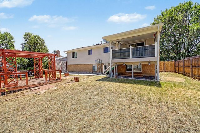 1526 S Fraser Way, Aurora, CO 80012