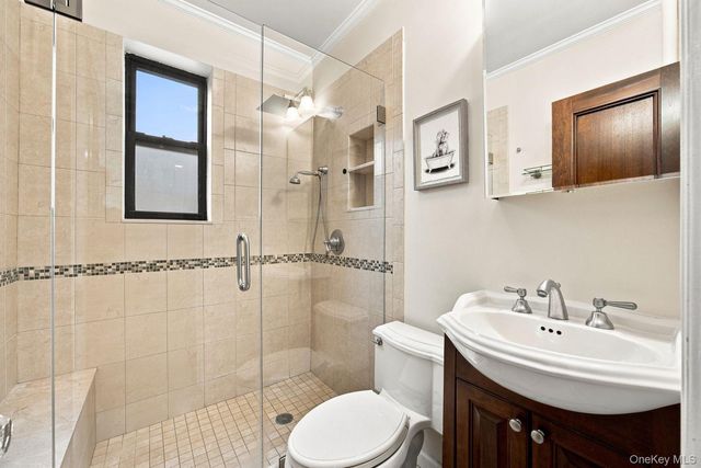 246 Bronxville Road i2, Bronxville, NY 10708