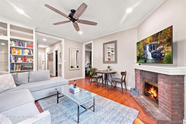 246 Bronxville Road i2, Bronxville, NY 10708
