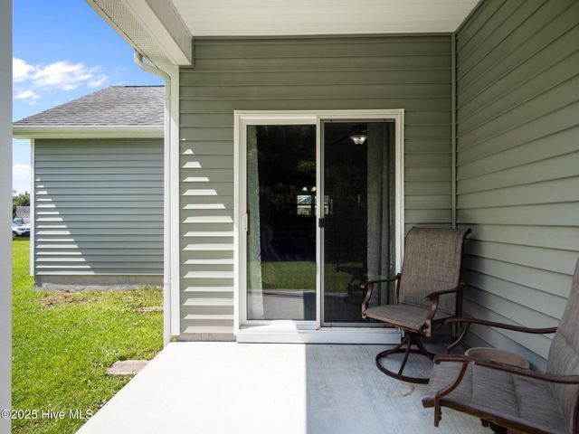 203 Low Country Lane, Swansboro, NC 28584