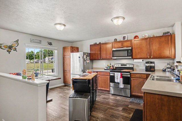 2006 Hillside Drive 8, Greenville City, MI 48838