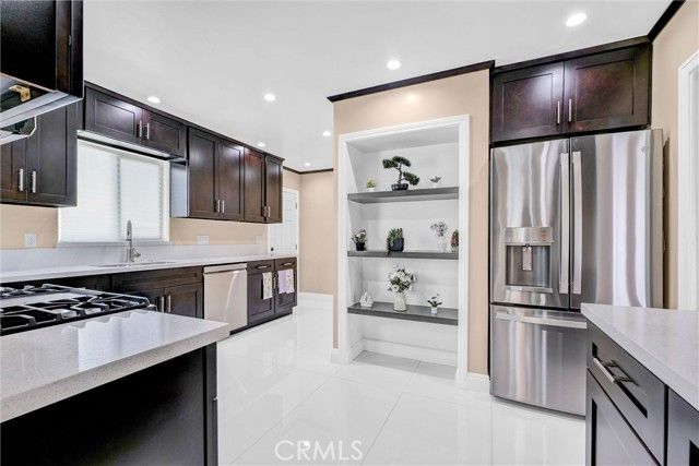 423 S Poinsettia, Compton, CA 90221